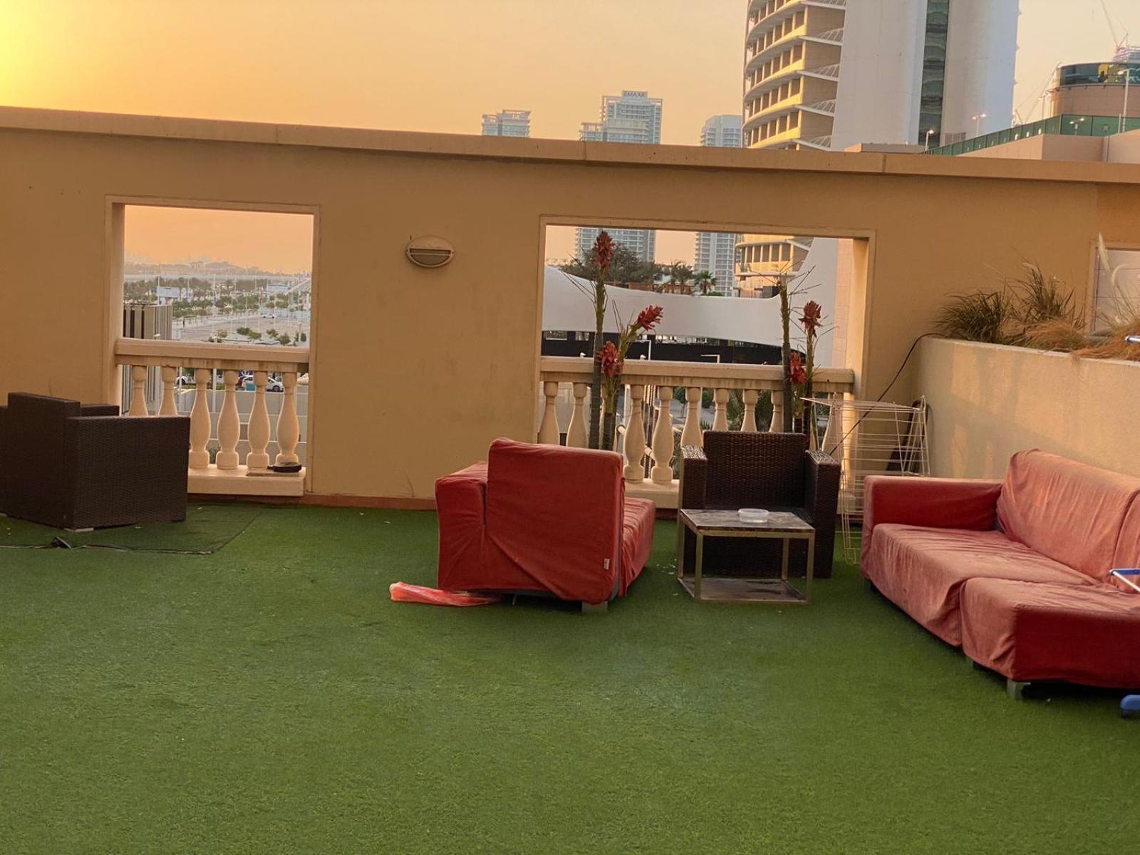 Nice Single Rooms For "Girls" Only In Dubai, Marina Luaran gambar