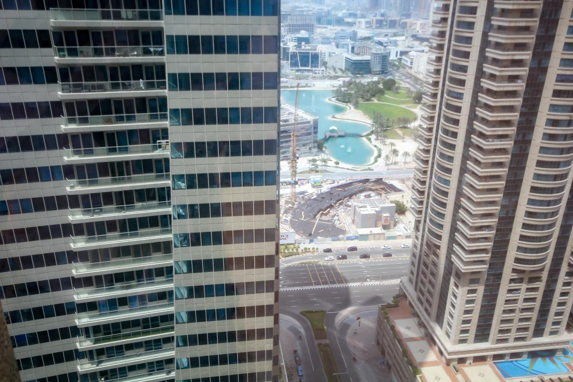 Nice Single Rooms For "Girls" Only In Dubai, Marina Luaran gambar