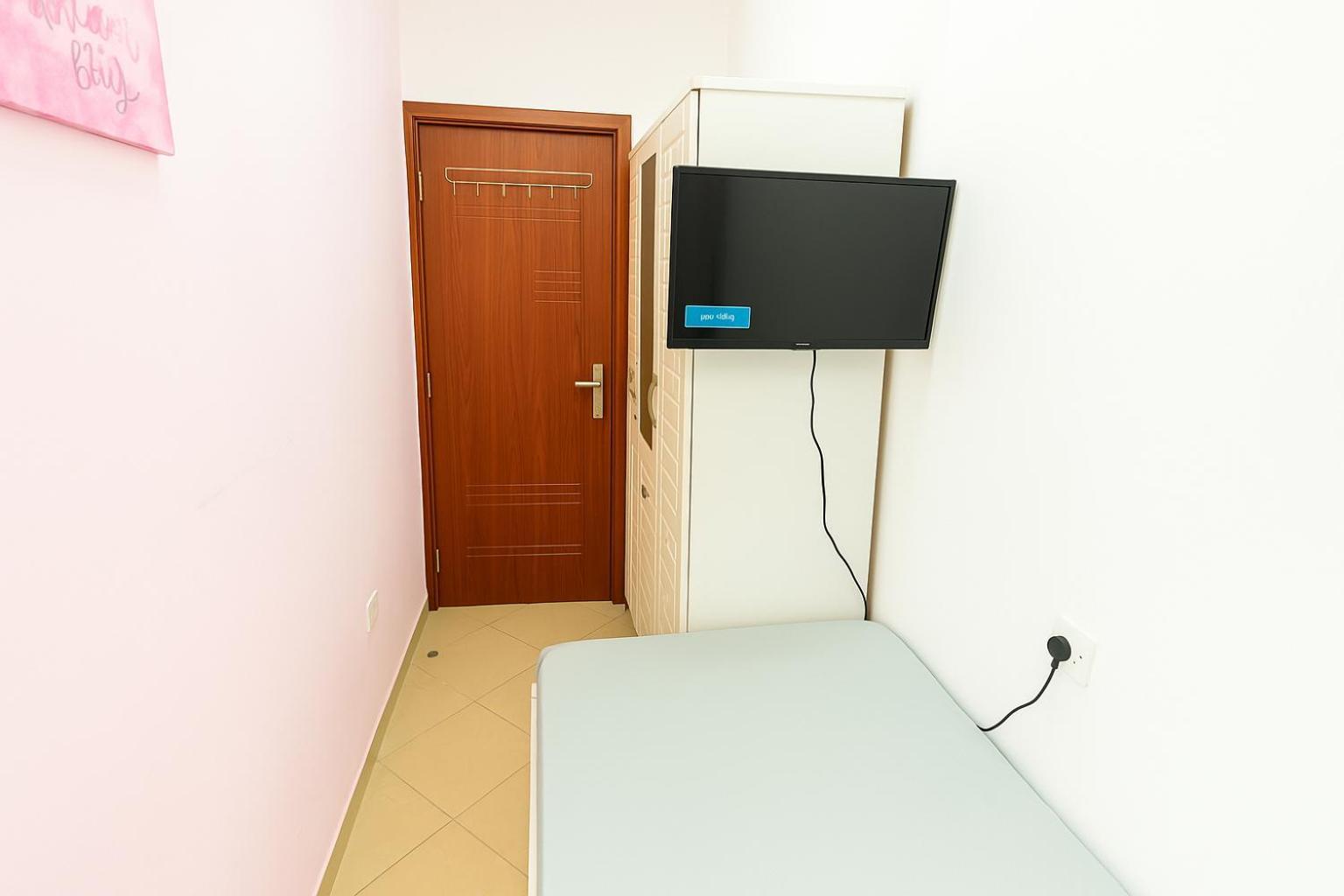 Nice Single Rooms For "Girls" Only In Dubai, Marina Luaran gambar