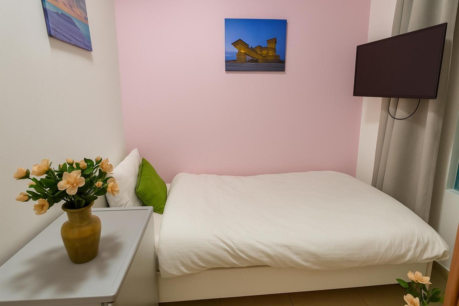 Nice Single Rooms For "Girls" Only In Dubai, Marina Luaran gambar