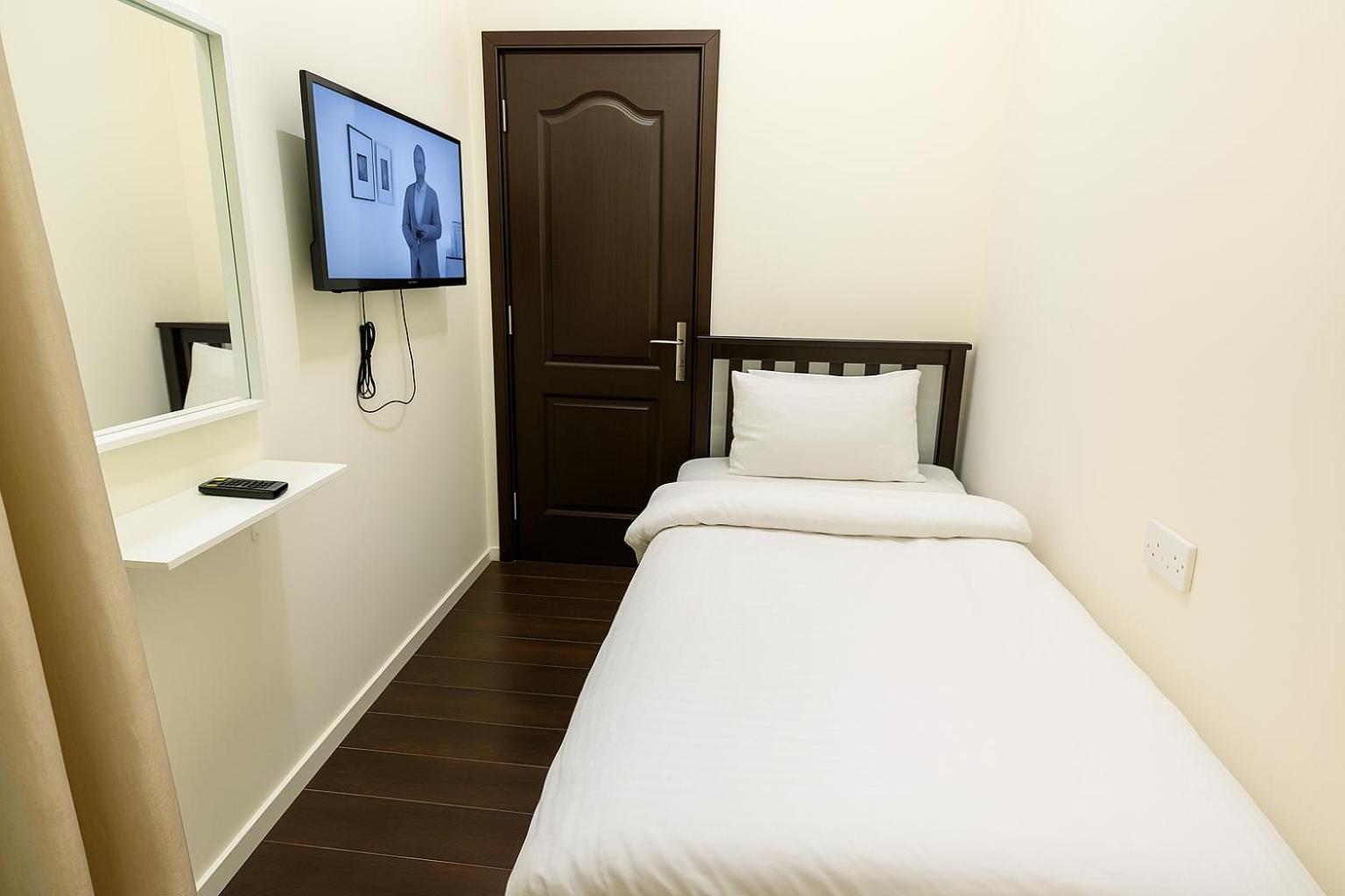 Nice Single Rooms For "Girls" Only In Dubai, Marina Luaran gambar
