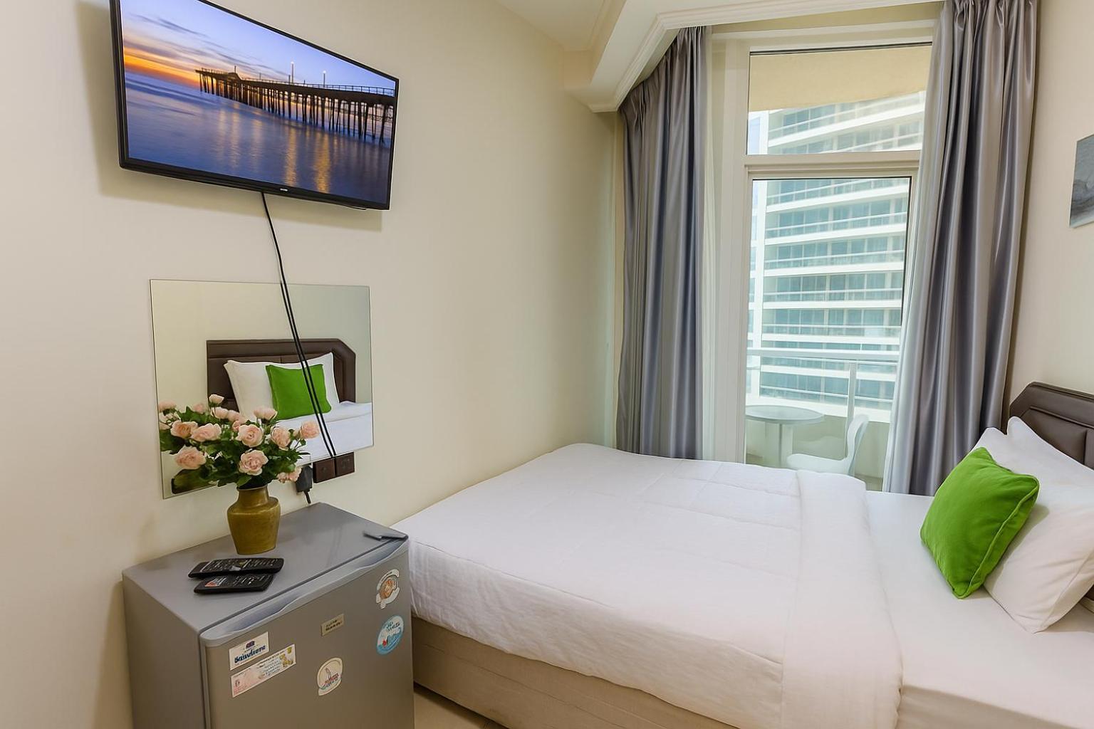 Nice Single Rooms For "Girls" Only In Dubai, Marina Luaran gambar