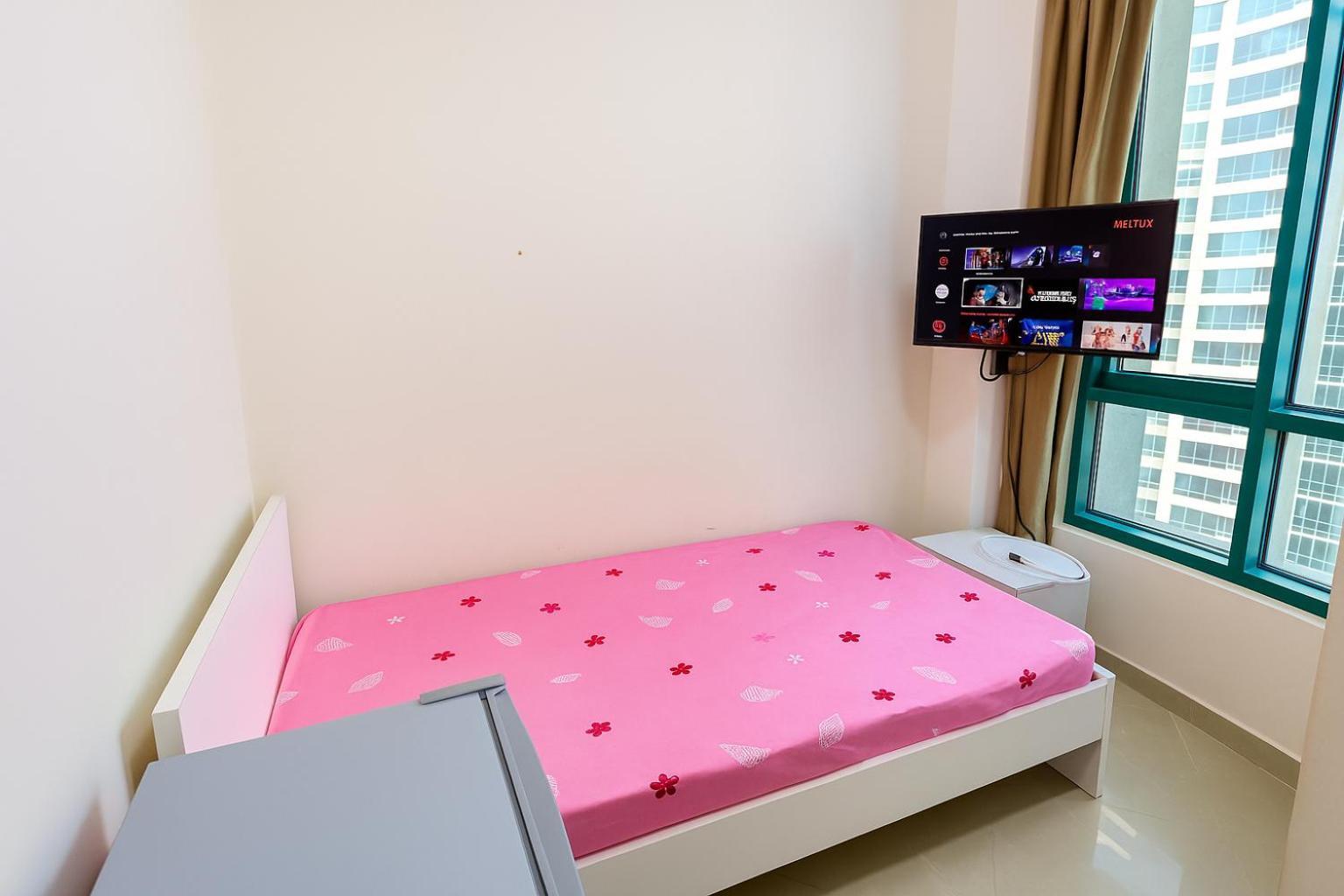 Nice Single Rooms For "Girls" Only In Dubai, Marina Luaran gambar
