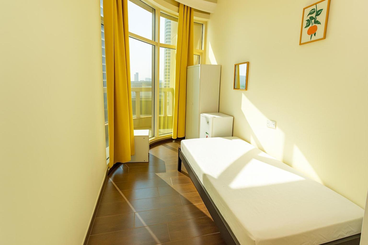 Nice Single Rooms For "Girls" Only In Dubai, Marina Luaran gambar