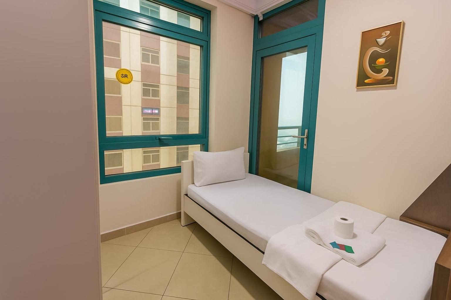 Nice Single Rooms For "Girls" Only In Dubai, Marina Luaran gambar