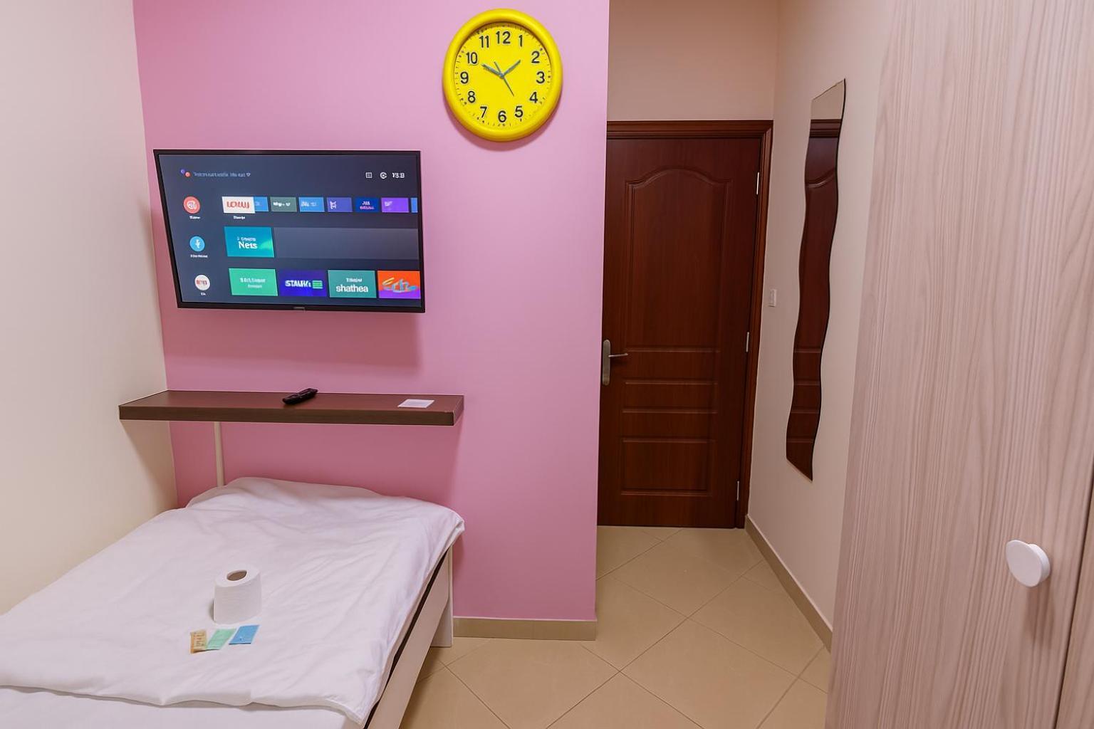 Nice Single Rooms For "Girls" Only In Dubai, Marina Luaran gambar