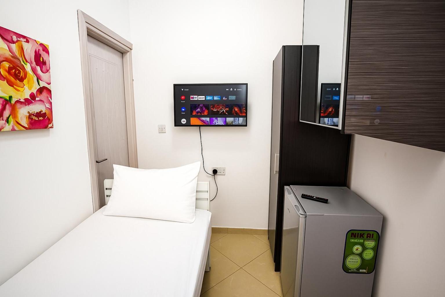 Nice Single Rooms For "Girls" Only In Dubai, Marina Luaran gambar