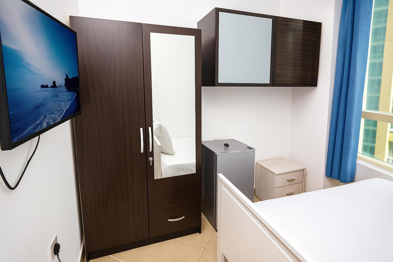 Nice Single Rooms For "Girls" Only In Dubai, Marina Luaran gambar